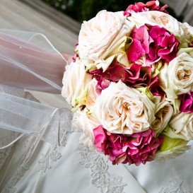 hydrangea-and-roses