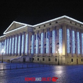 palazzo-barbieri-at-night