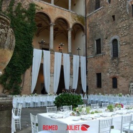 stunning-wedding-reception-la-suvera