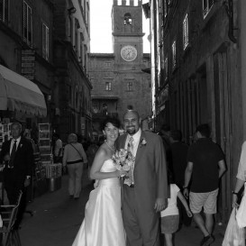 bride-and-groom-in-cortona
