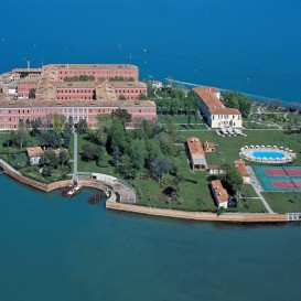 venice-island-hotel