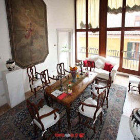 small-hall-at-noble-floor
