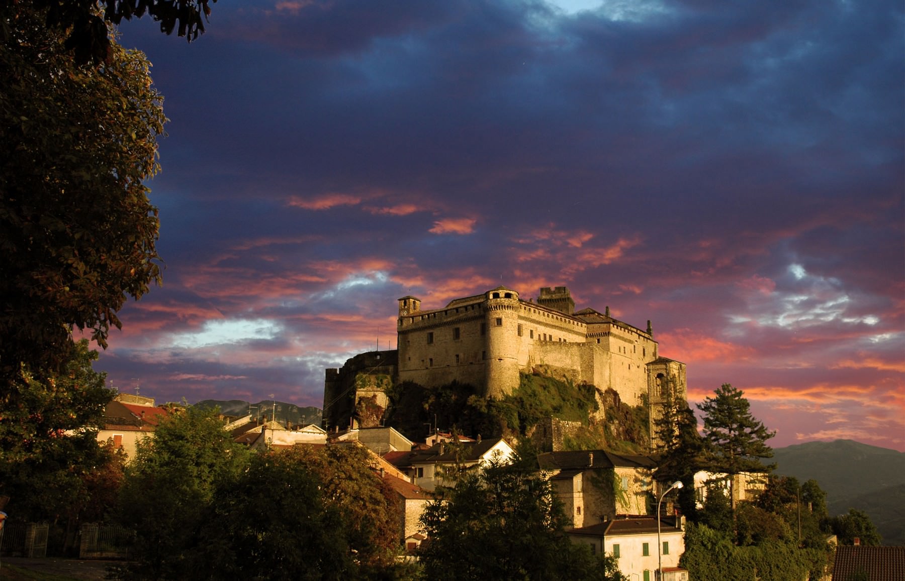 bardi castle wedding