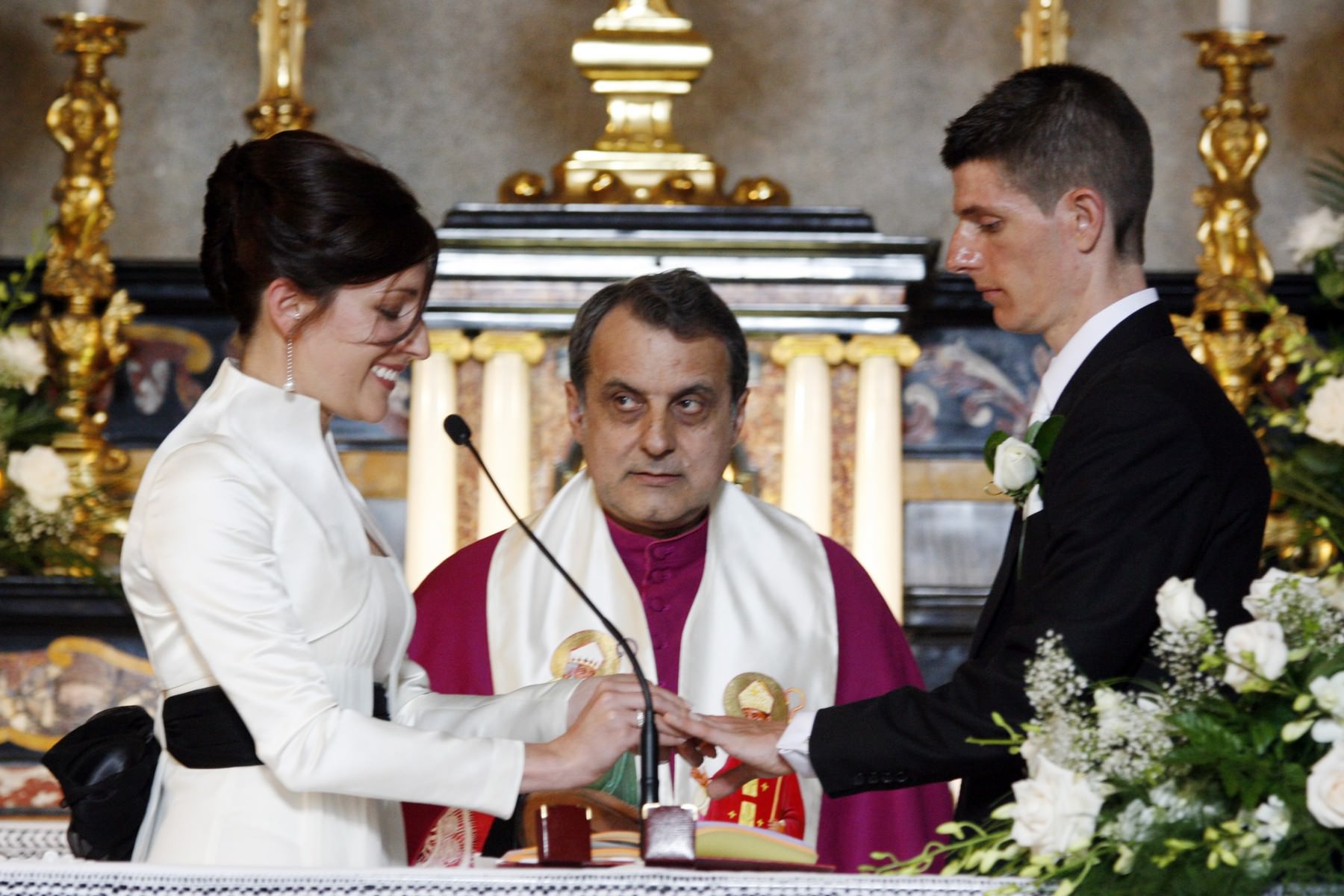 catholic wedding varenna lake como